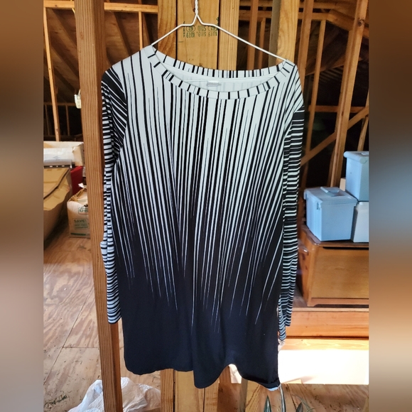 Black and white tunic - Picture 1 of 2